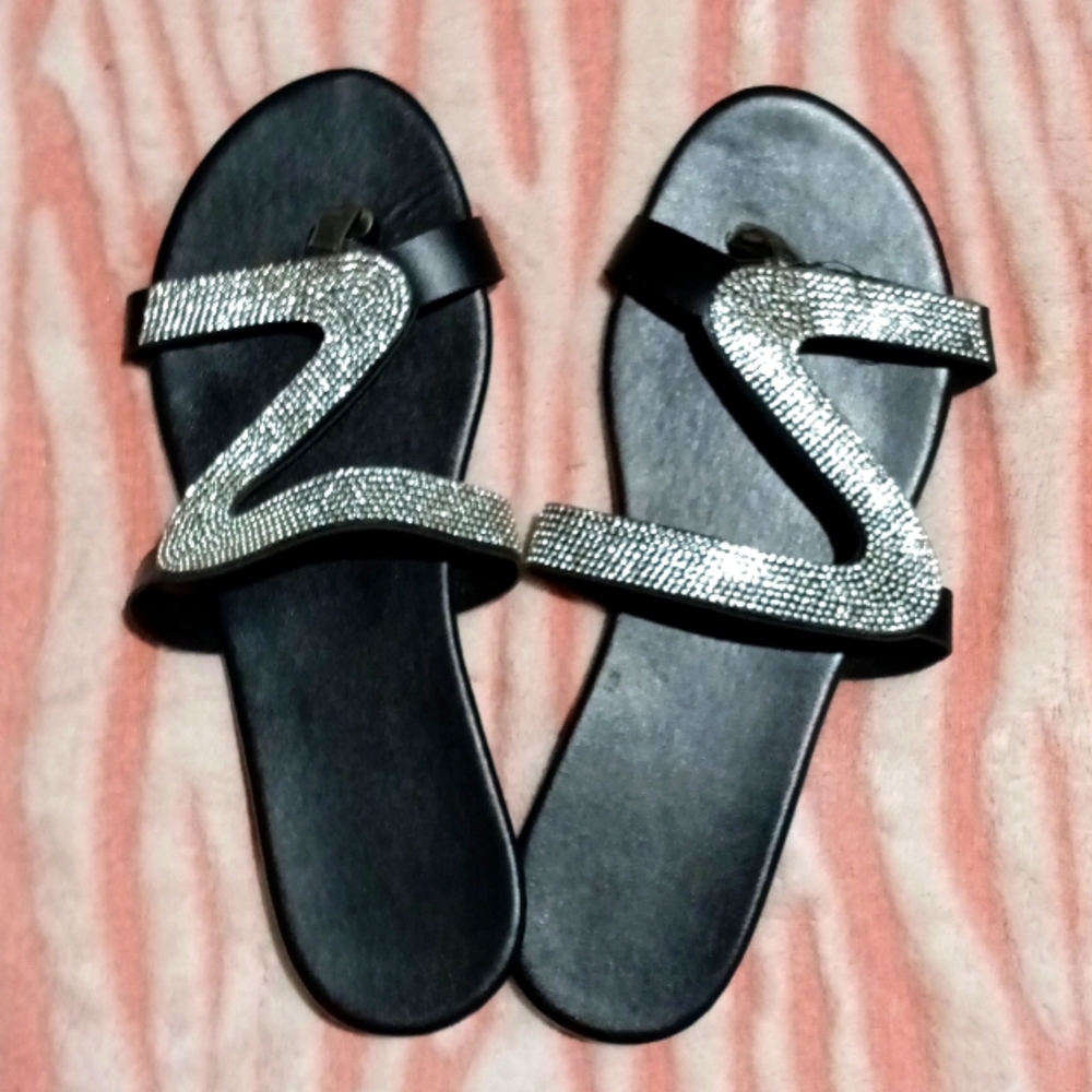 Sandles